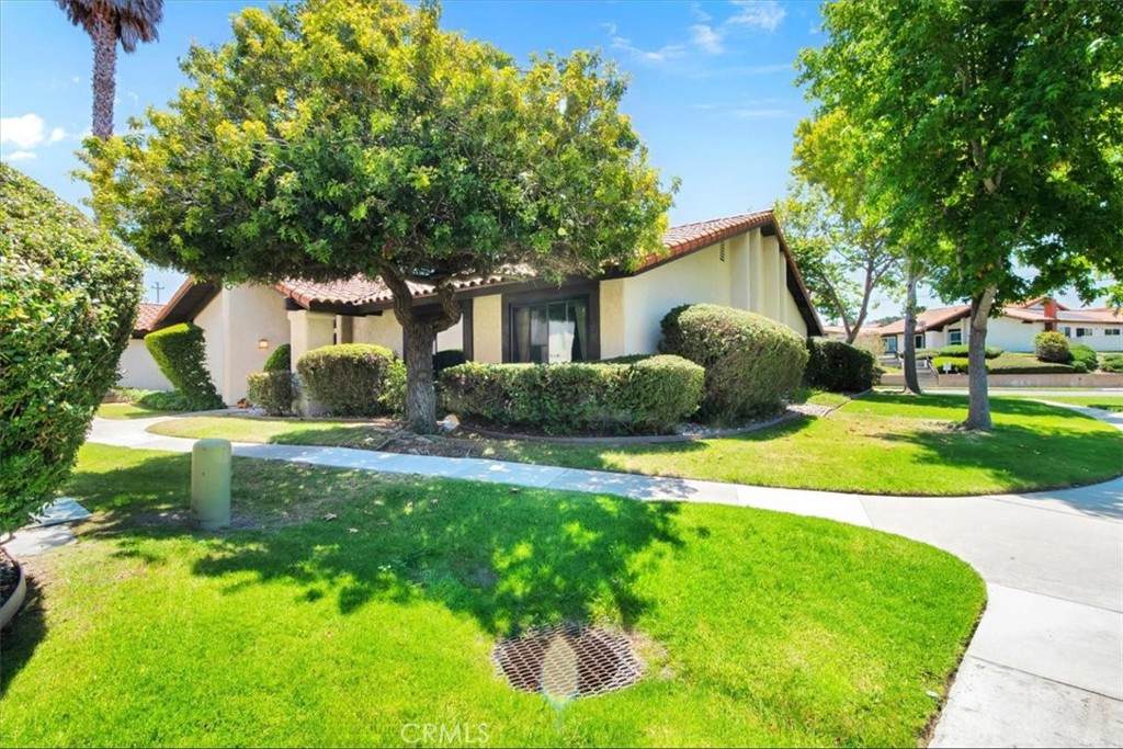 3944 A Mesa Circle - Photo 1