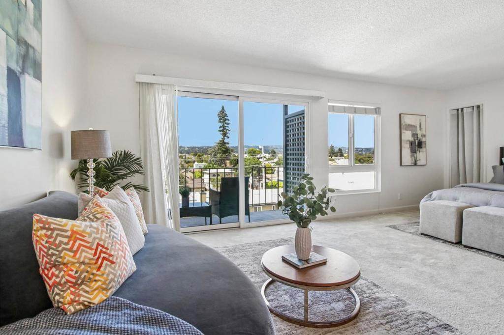 814 Delaware Street - Photo 1