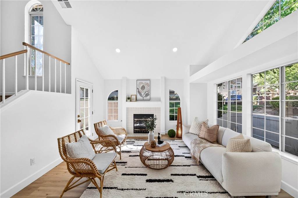 20745 Crest - Photo 1