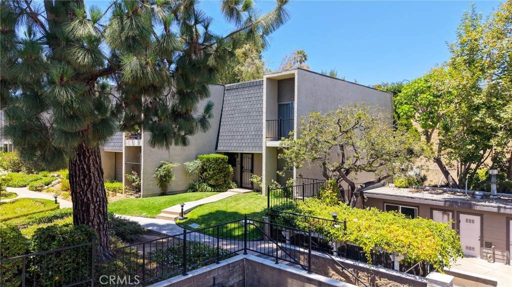 1225 Rosecrans - Photo 1