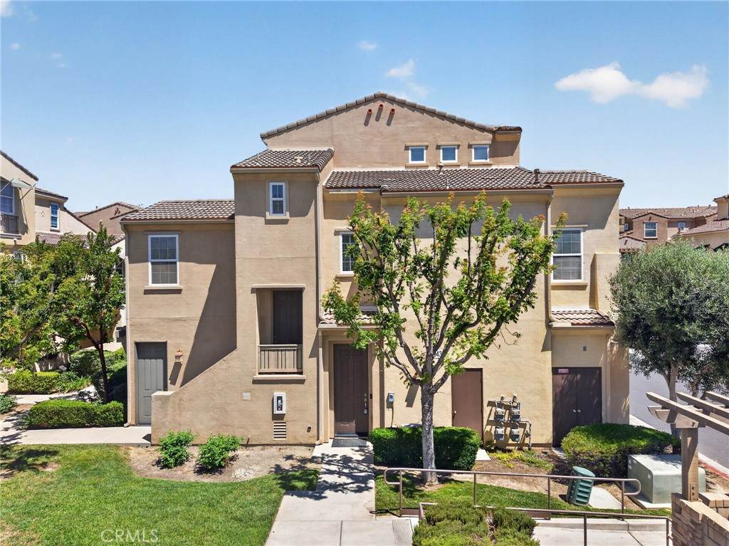 44943 Bellflower Lane - Photo 1