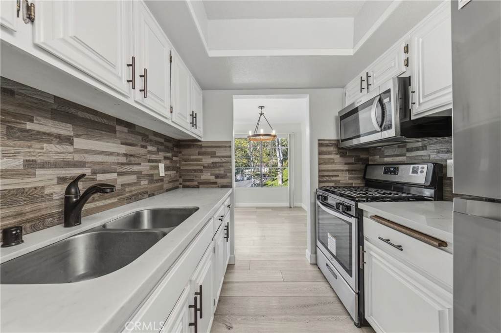 600 Central Avenue - Photo 1