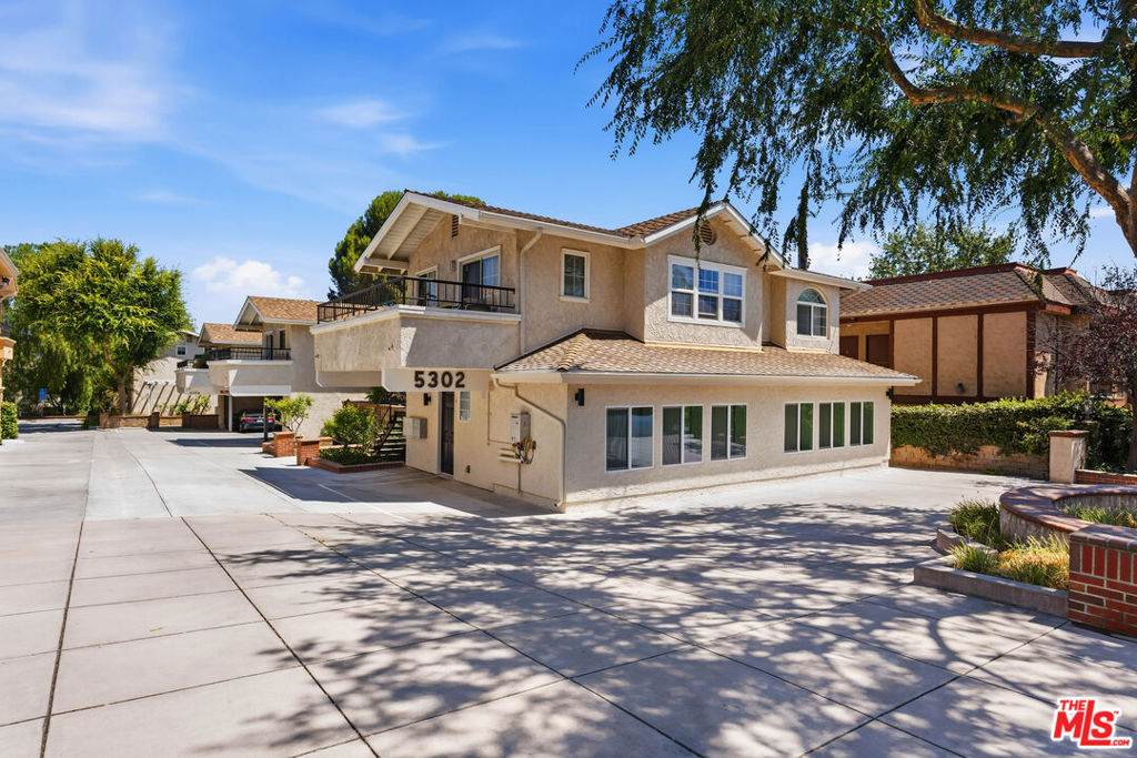 5302 Colodny Drive - Photo 1