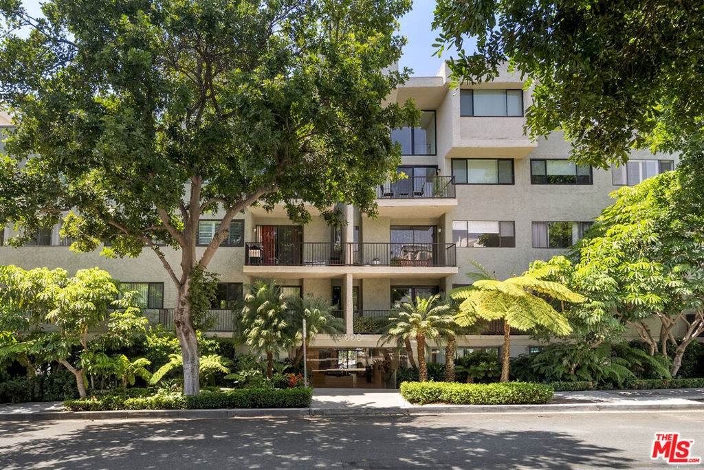 9000 Cynthia Street - Photo 1