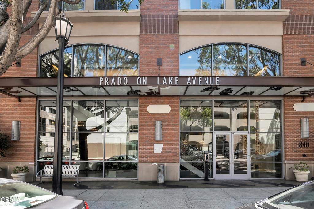 840 Green Street - Photo 1