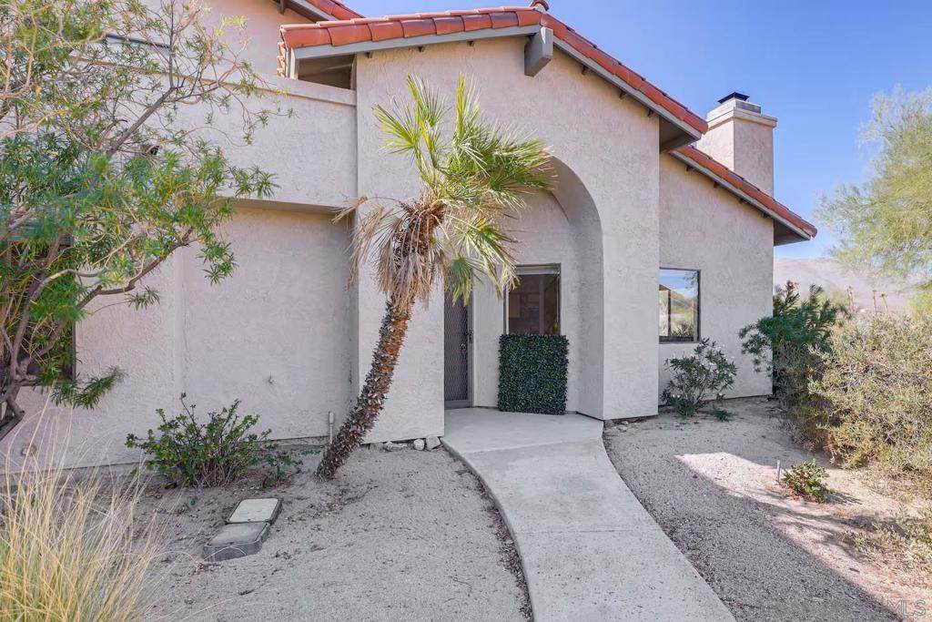 1618 Las Casitas Dr - Photo 1