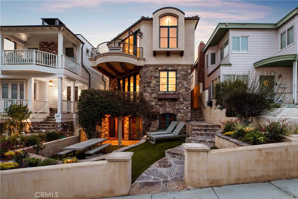 https://bt-photos.global.ssl.fastly.net/socal/orig_boomver_1_446383408-2.jpg
