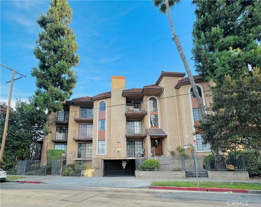 18600 Clark Street - Photo 1