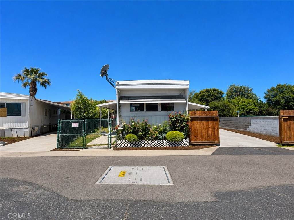430 Palm Avenue - Photo 1