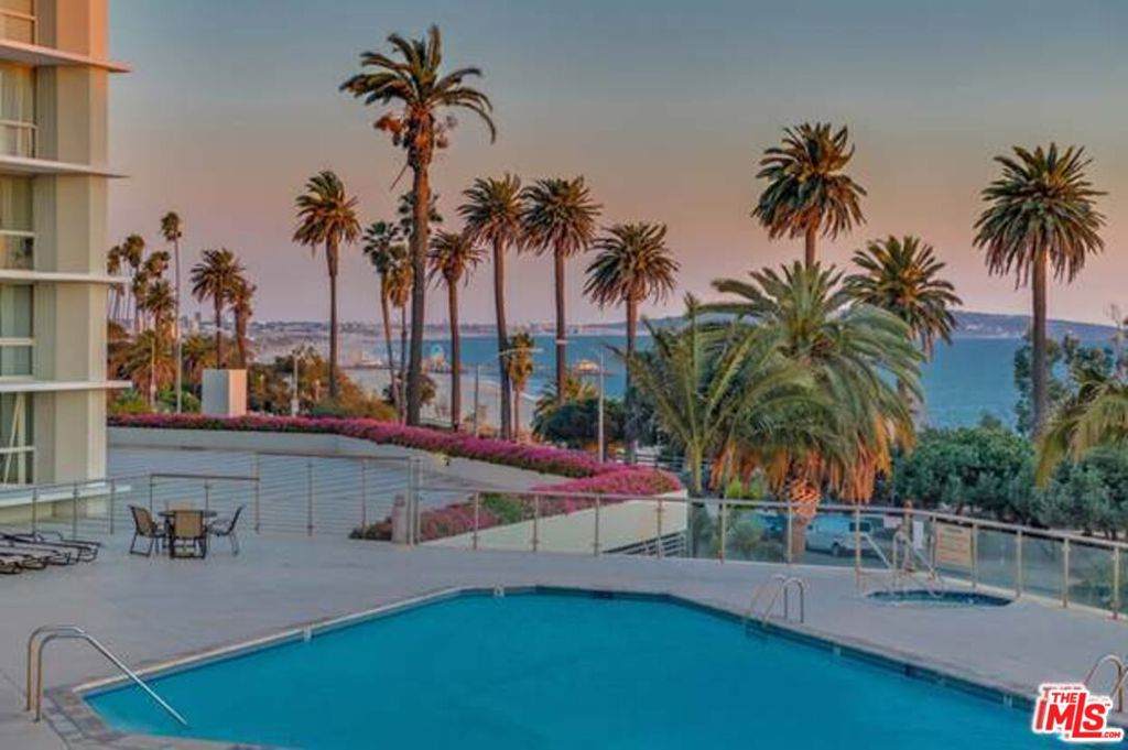 https://bt-photos.global.ssl.fastly.net/socal/orig_boomver_1_446514485-2.jpg