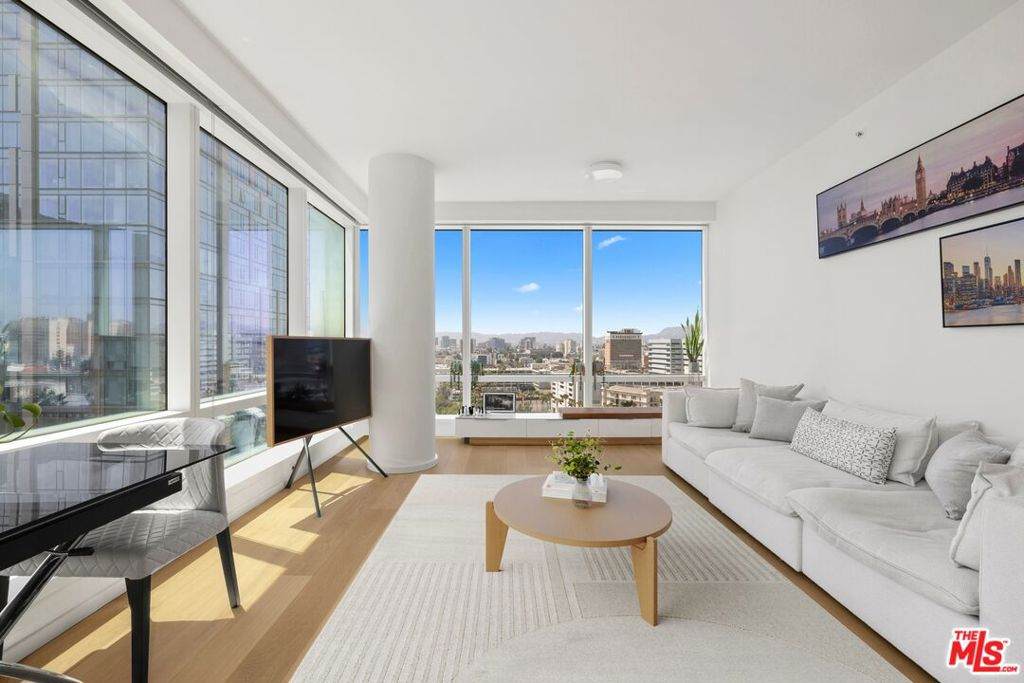 877 Francisco Street - Photo 1