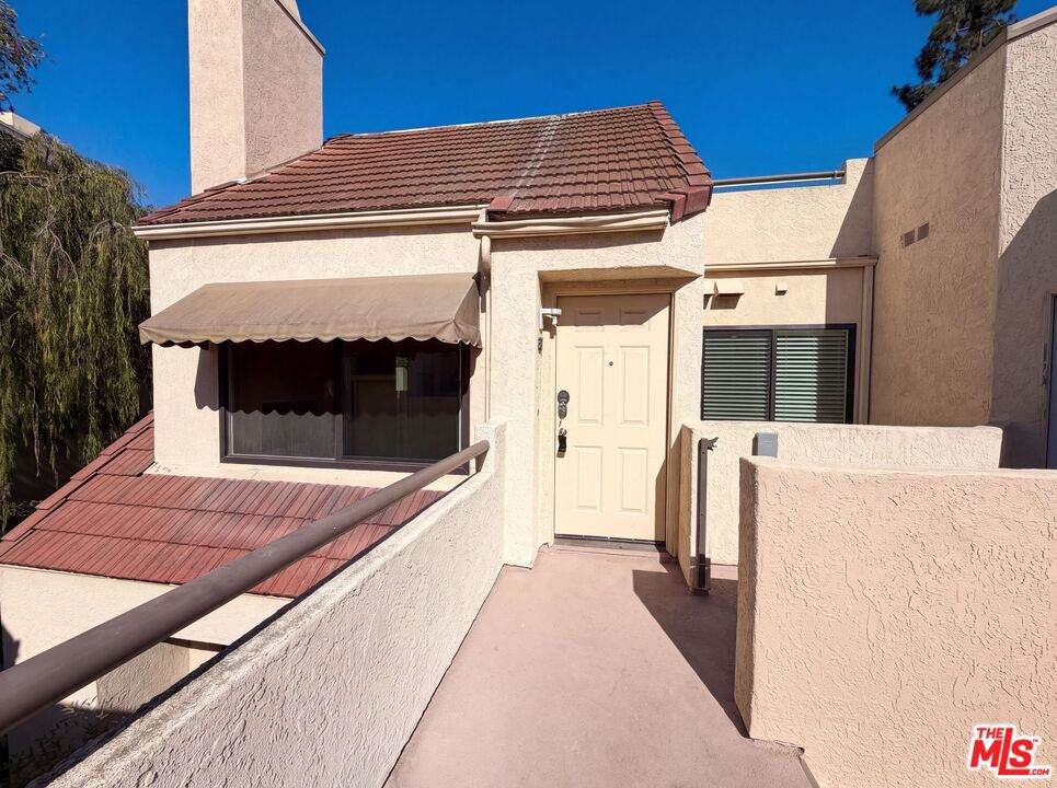 87 Pearl - Photo 1