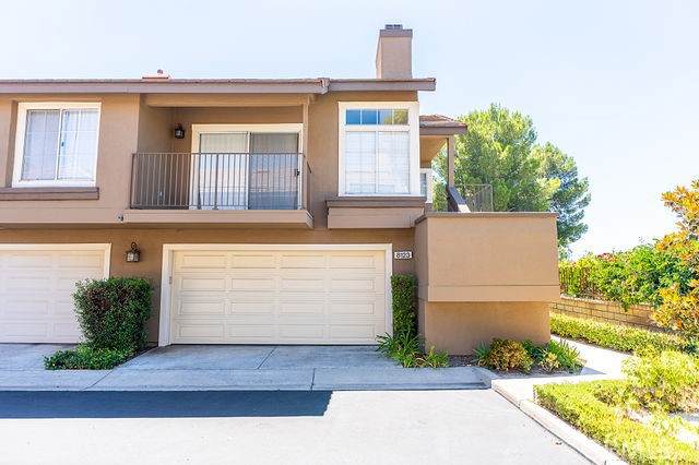 8123 E Oak Ridge Cir - Photo 1