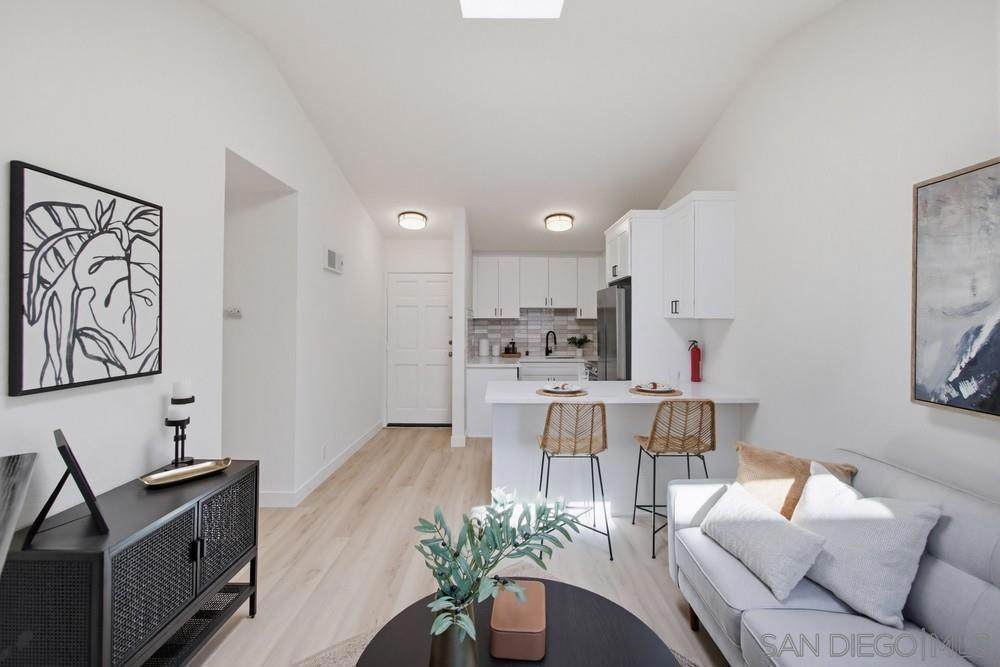 2909 Keats St - Photo 1