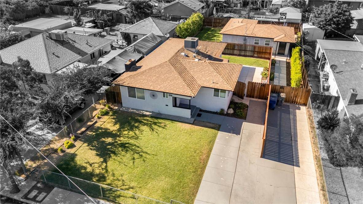 914 Cambridge Avenue - Photo 1