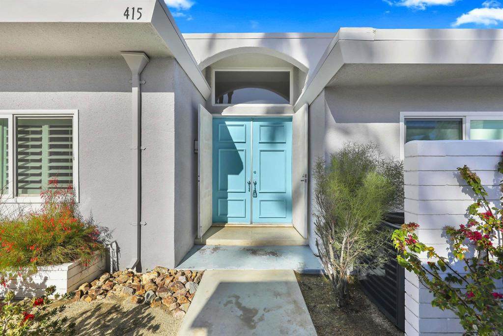 415 Avenida Granada - Photo 1