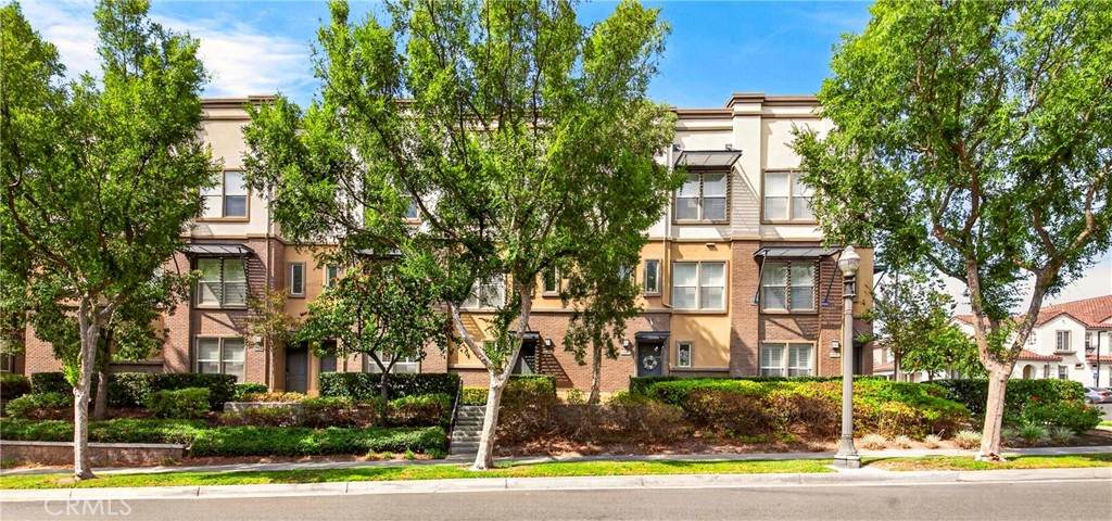 2256 Clark - Photo 1