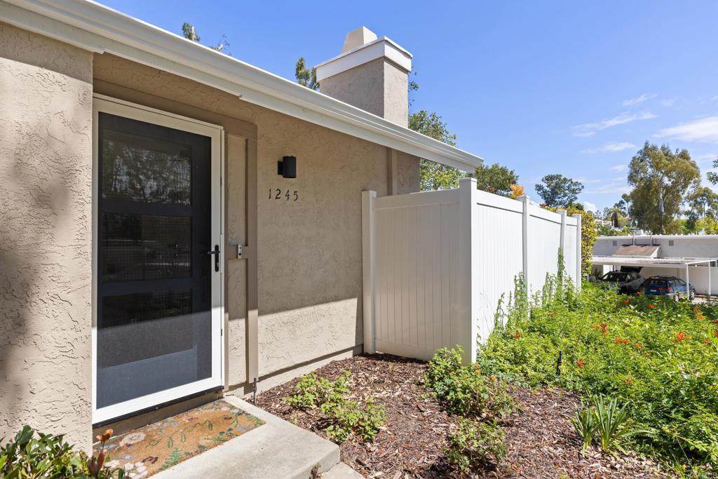 https://bt-photos.global.ssl.fastly.net/socal/orig_boomver_1_446664407-2.jpg