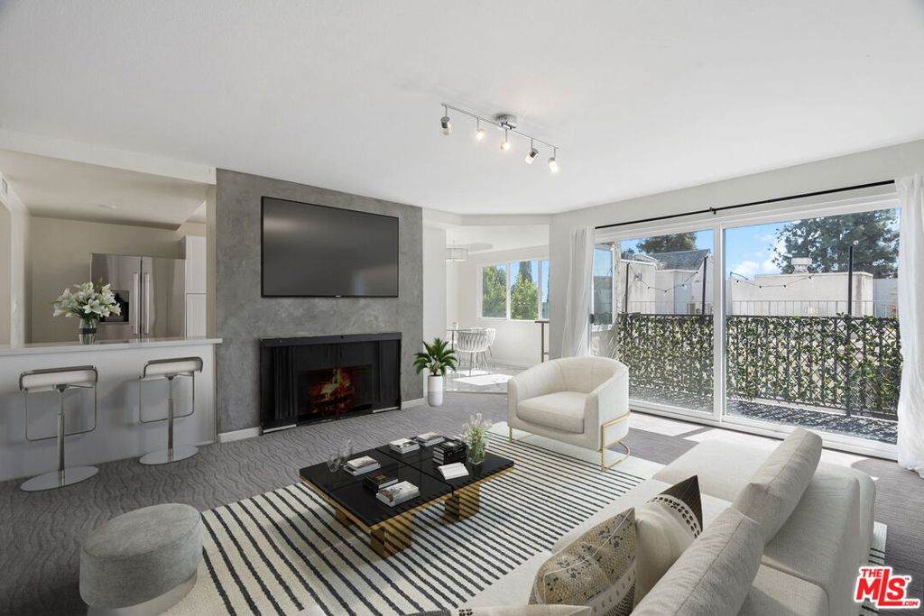 1230 Horn Avenue - Photo 1