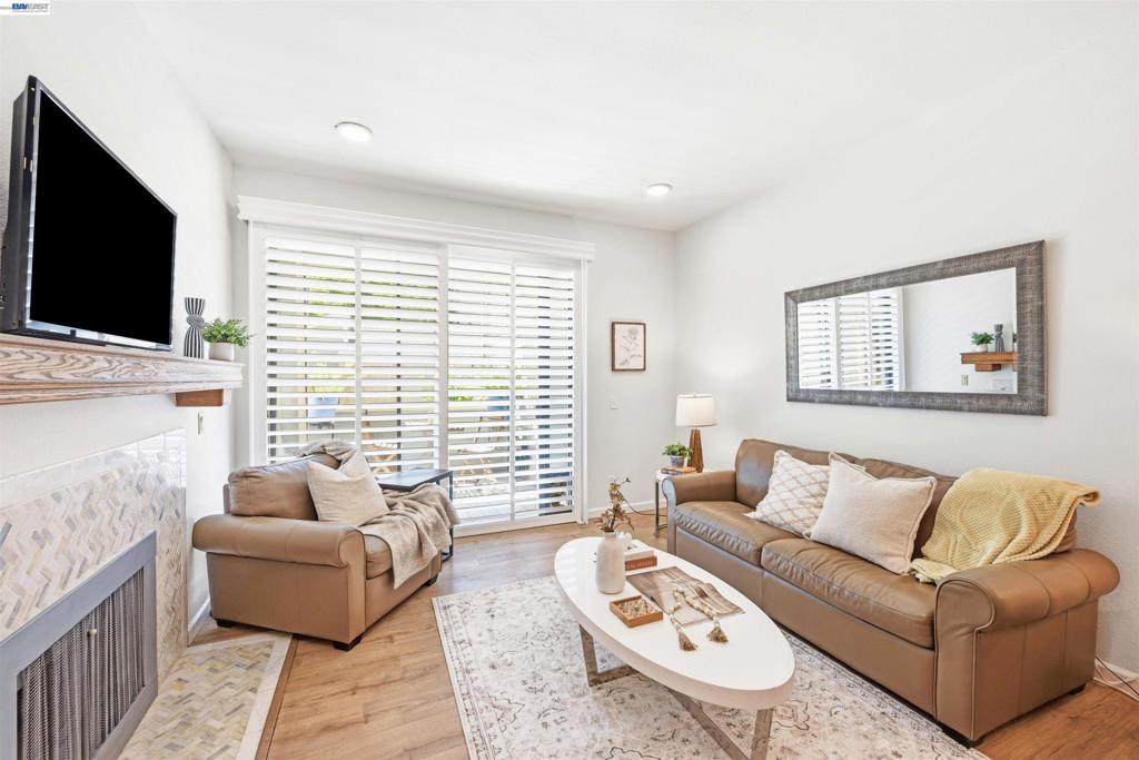 https://bt-photos.global.ssl.fastly.net/socal/orig_boomver_1_446761457-2.jpg