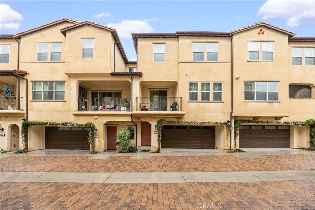 207 Winterbrook - Photo 1