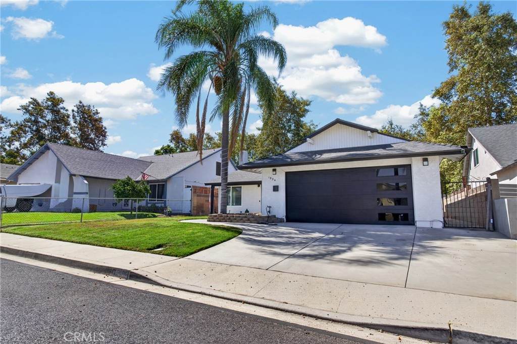 https://bt-photos.global.ssl.fastly.net/socal/orig_boomver_1_446795893-2.jpg