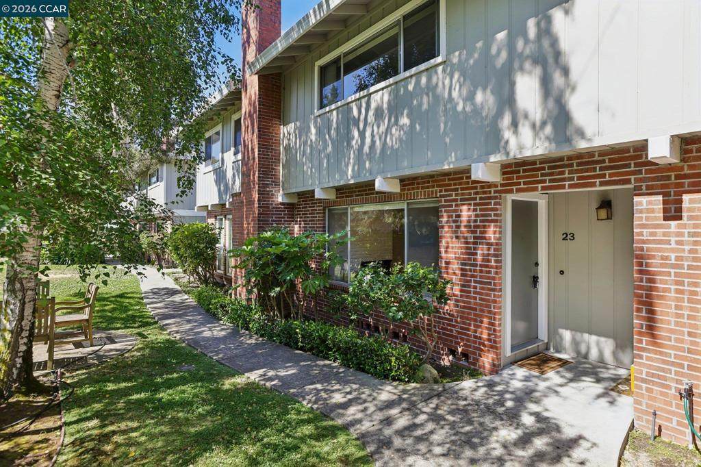 https://bt-photos.global.ssl.fastly.net/socal/orig_boomver_1_446822177-2.jpg