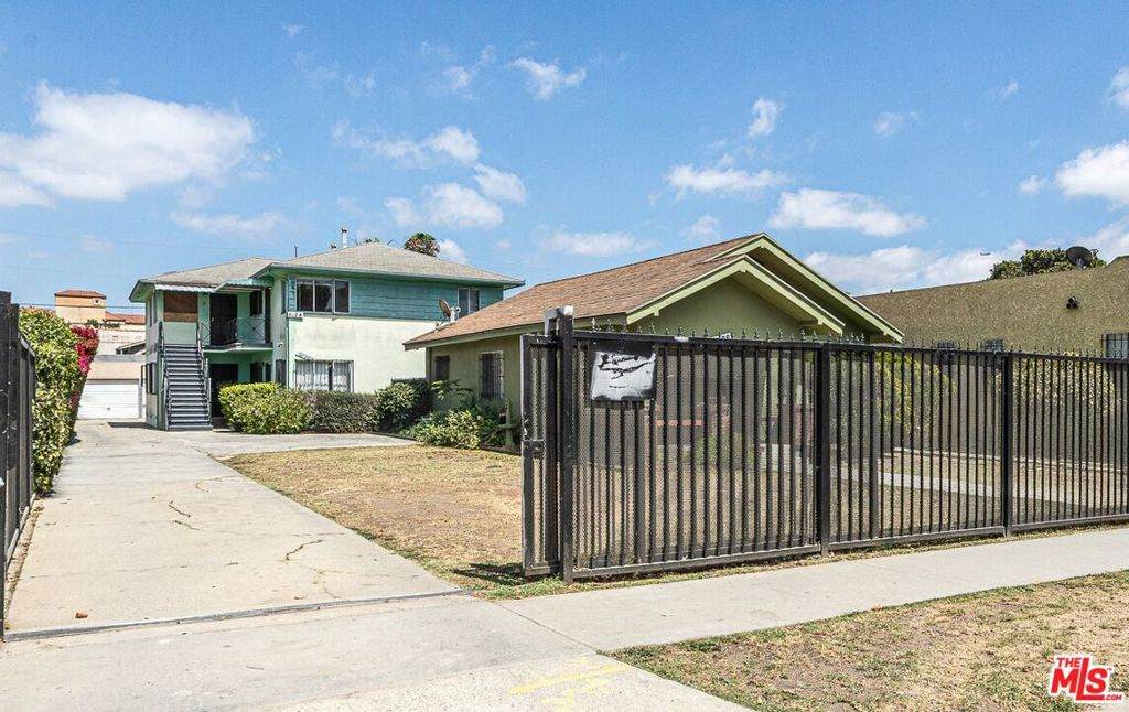 6124 Victoria Avenue - Photo 1