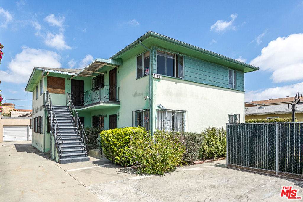 https://bt-photos.global.ssl.fastly.net/socal/orig_boomver_1_446875937-2.jpg