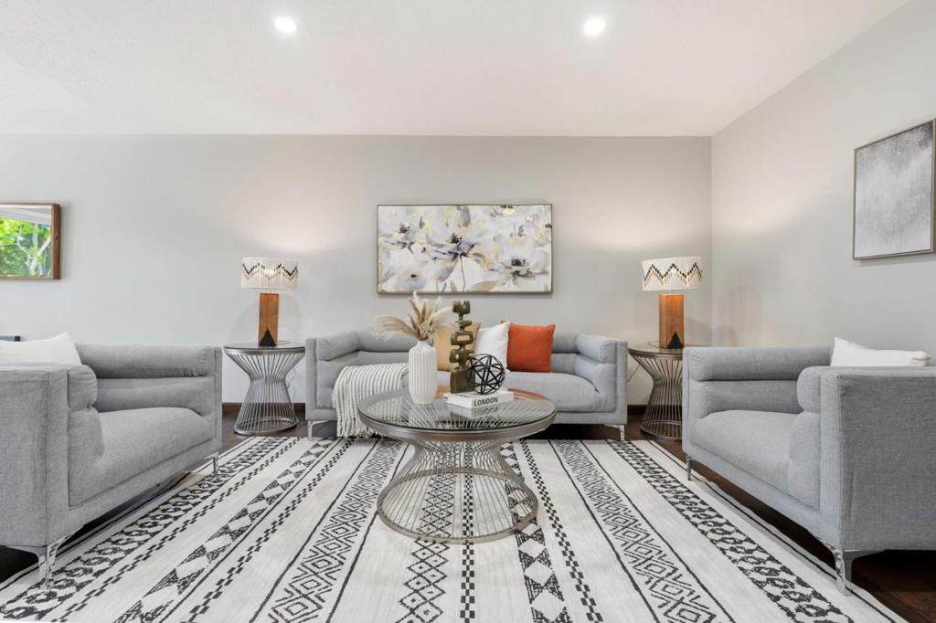 1458 Hudson Street - Photo 1