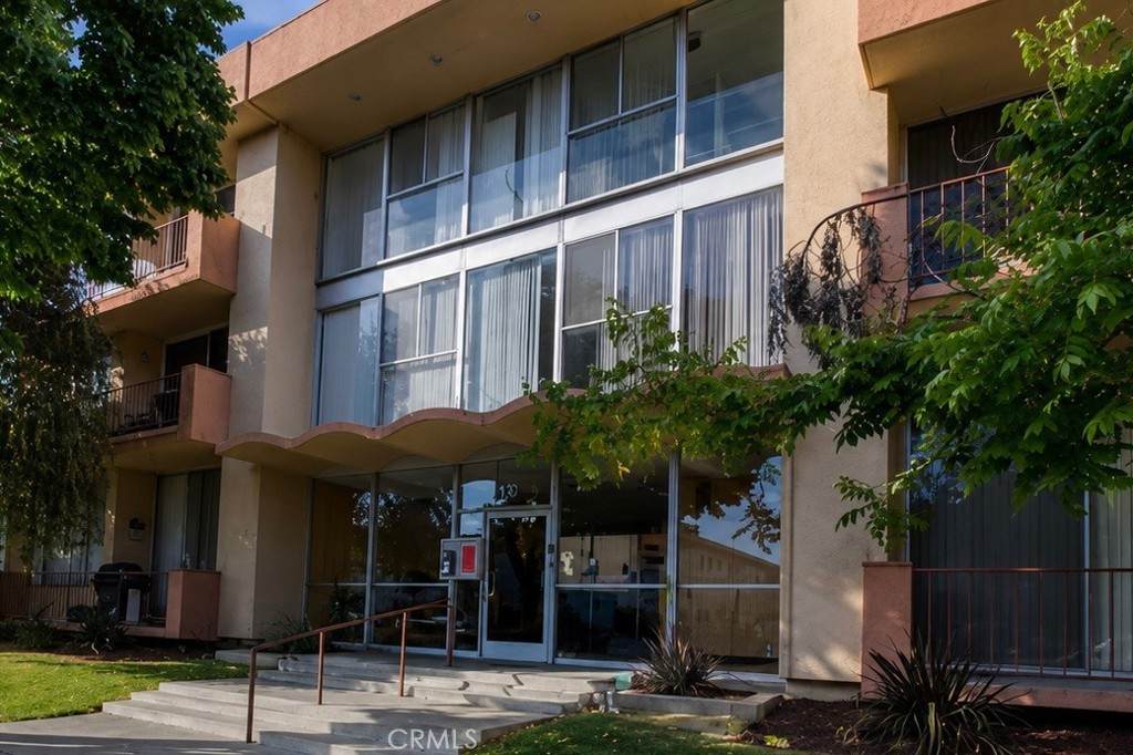855 Victor Avenue - Photo 1