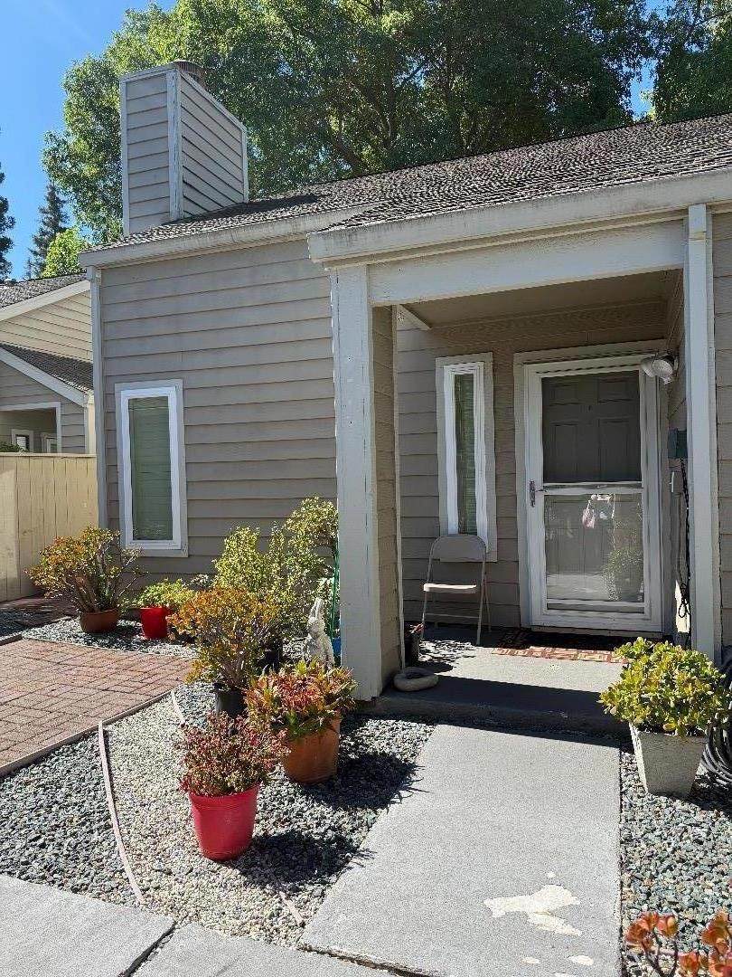 2007 Cedar Ridge Dr - Photo 1