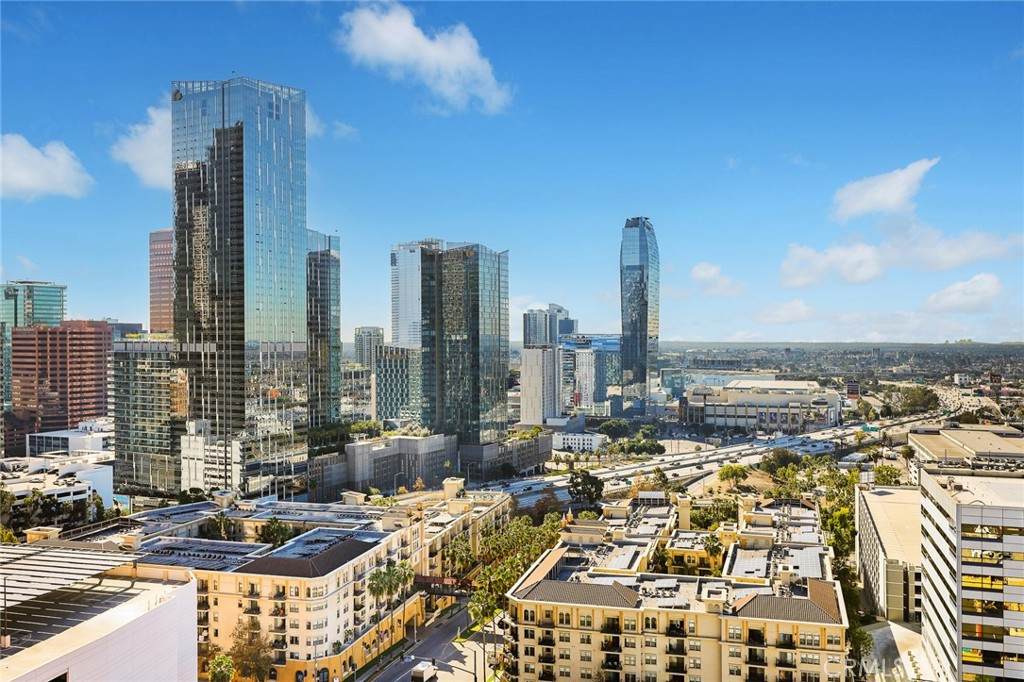 1100 Wilshire Boulevard - Photo 1