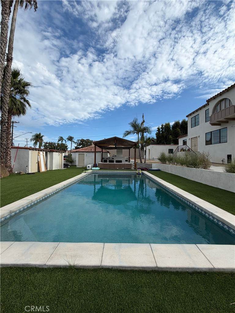 https://bt-photos.global.ssl.fastly.net/socal/orig_boomver_1_447328761-2.jpg
