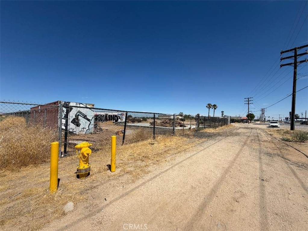 https://bt-photos.global.ssl.fastly.net/socal/orig_boomver_1_447392242-2.jpg
