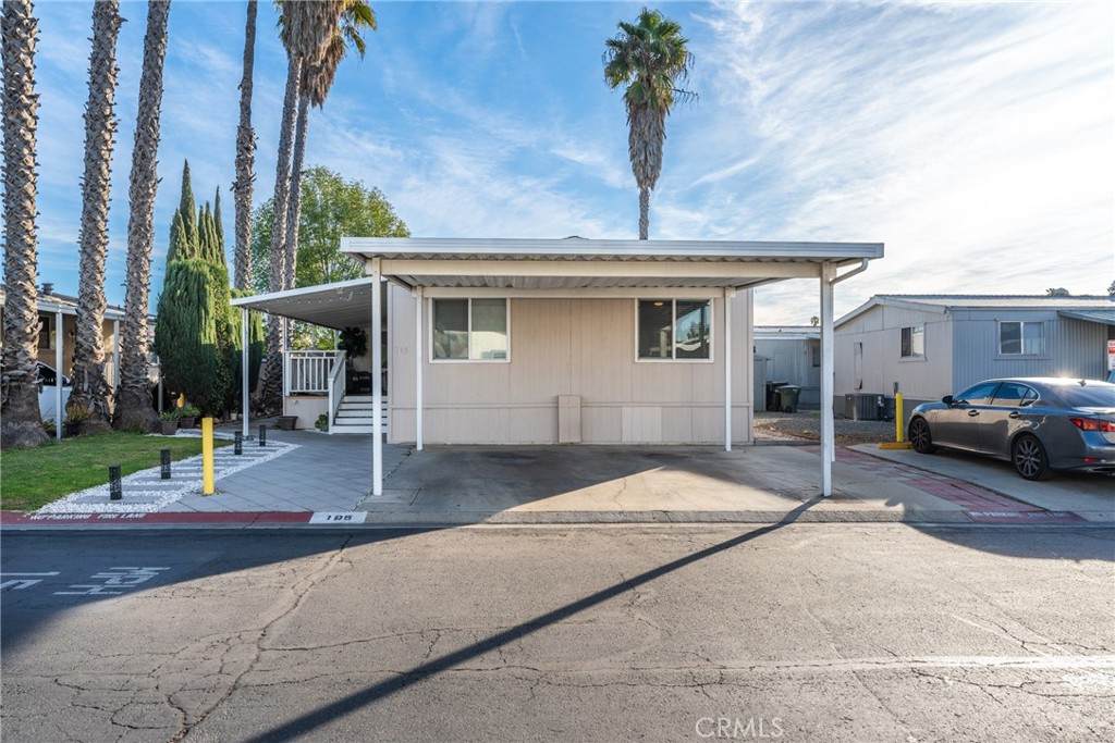1855 Riverside - Photo 1