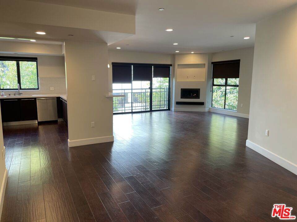 https://bt-photos.global.ssl.fastly.net/socal/orig_boomver_1_447399798-2.jpg
