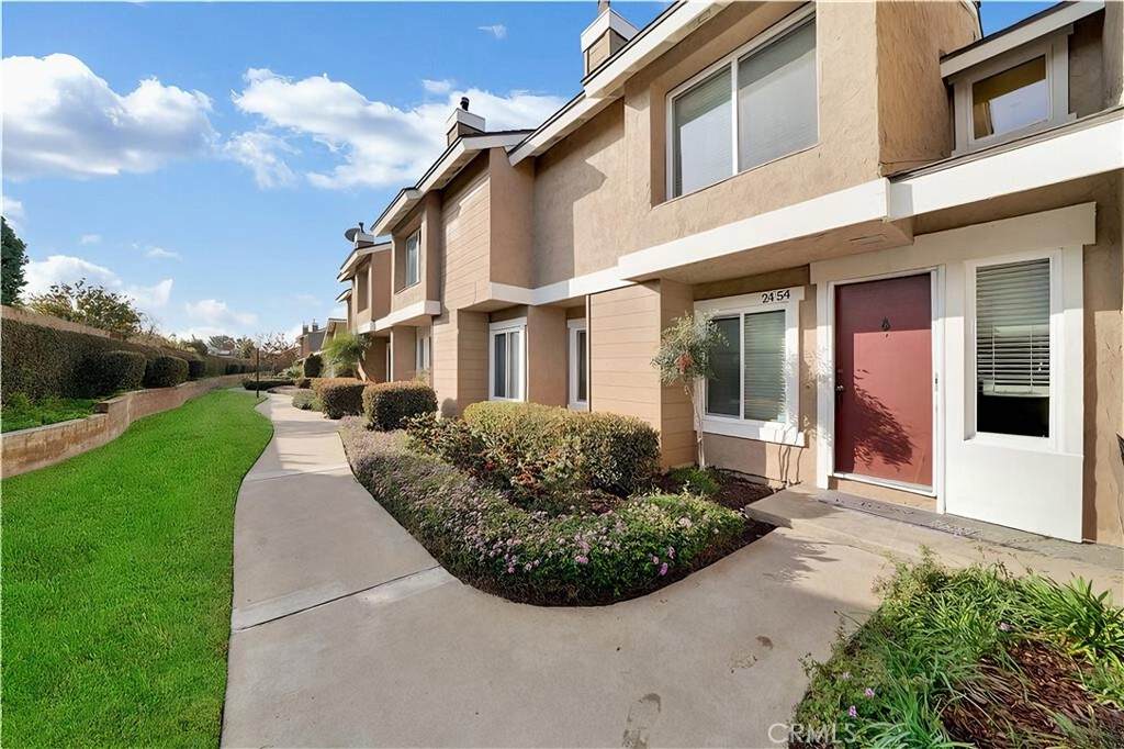 2454 Chinook Drive - Photo 1