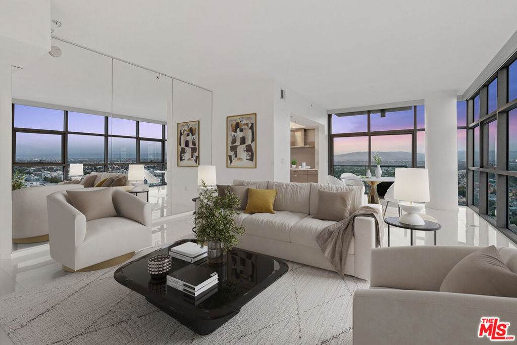 13700 Marina Pointe Drive - Photo 1