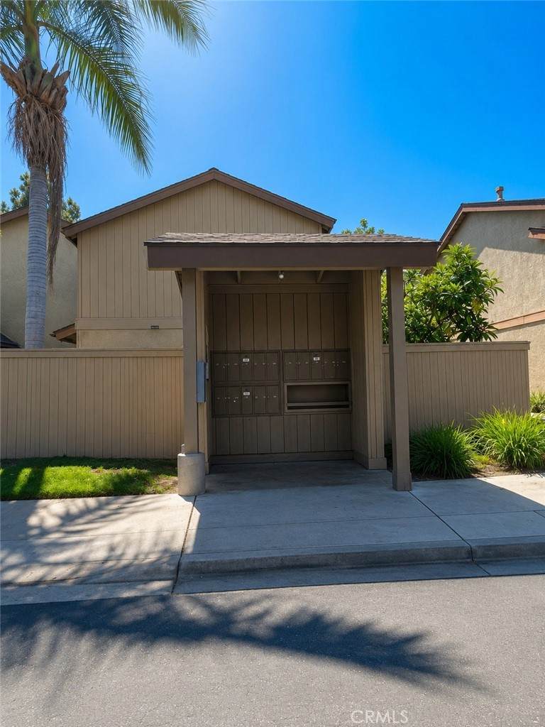 https://bt-photos.global.ssl.fastly.net/socal/orig_boomver_1_447417125-2.jpg