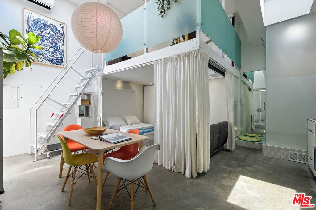 2722 6th Street - Photo 1