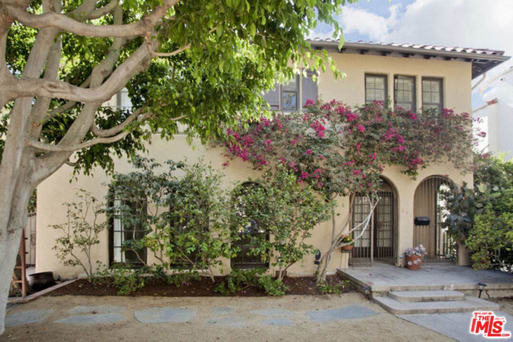 251 Citrus Avenue - Photo 1