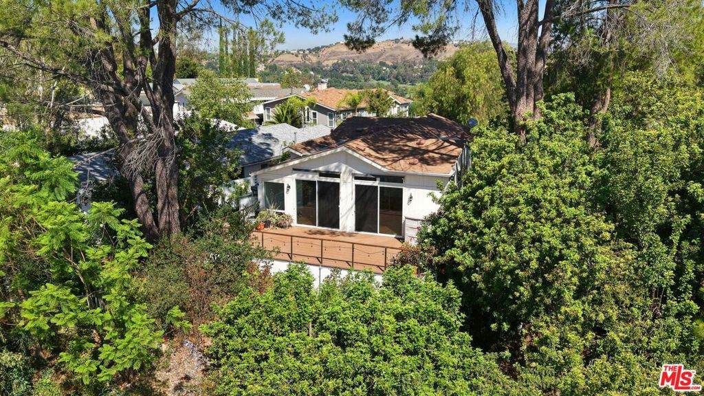 23777 Mulholland Highway - Photo 1