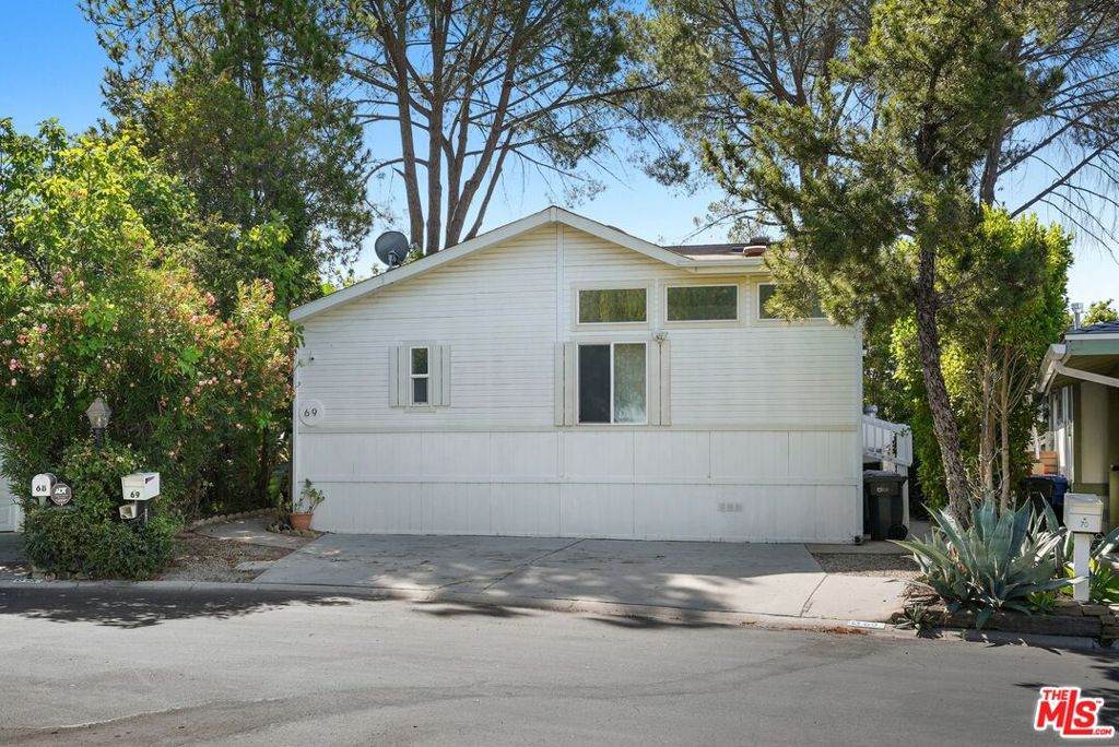 https://bt-photos.global.ssl.fastly.net/socal/orig_boomver_1_447441197-2.jpg