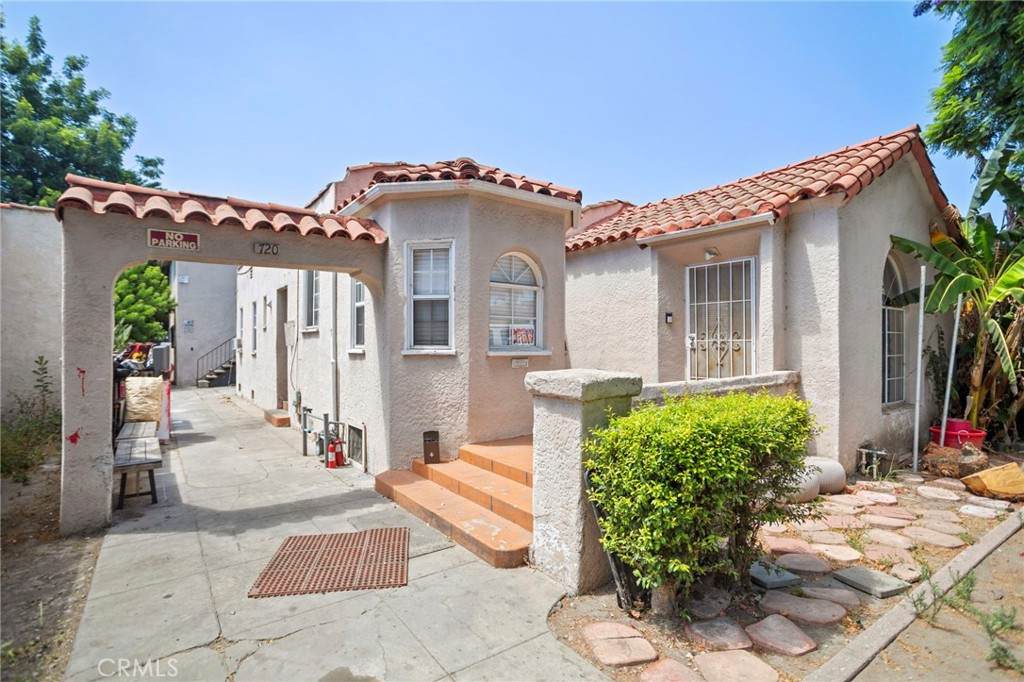 720 82nd Street - Photo 1