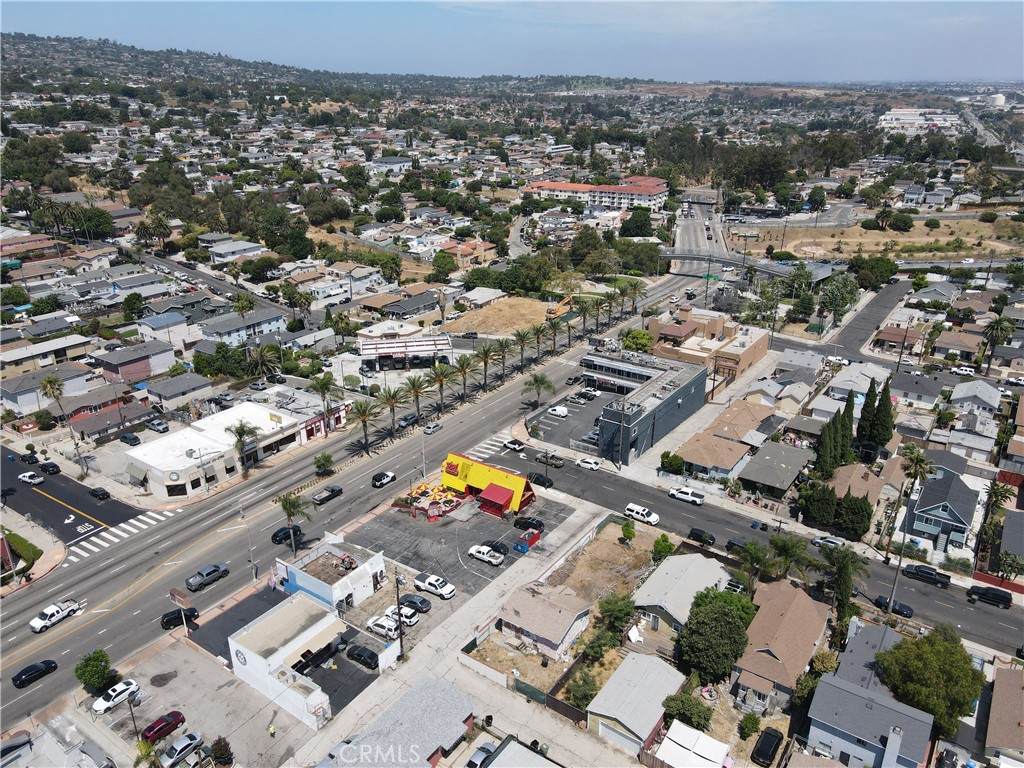 https://bt-photos.global.ssl.fastly.net/socal/orig_boomver_1_447453356-2.jpg