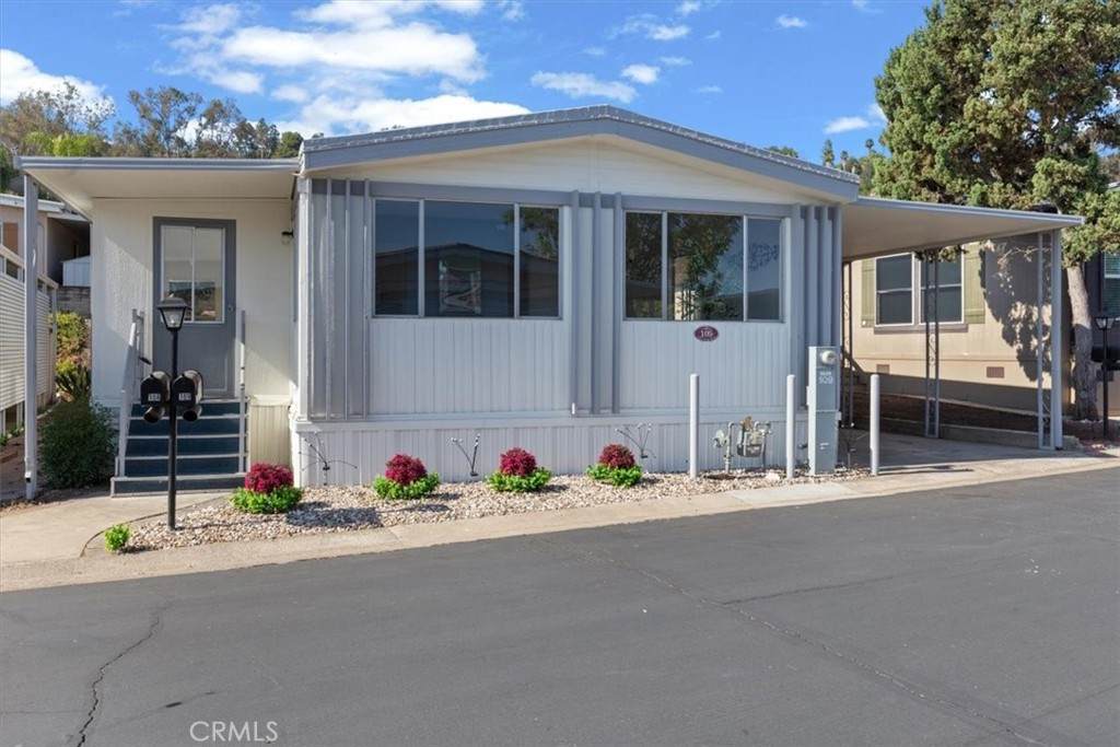 1440 Orange Ave - Photo 1