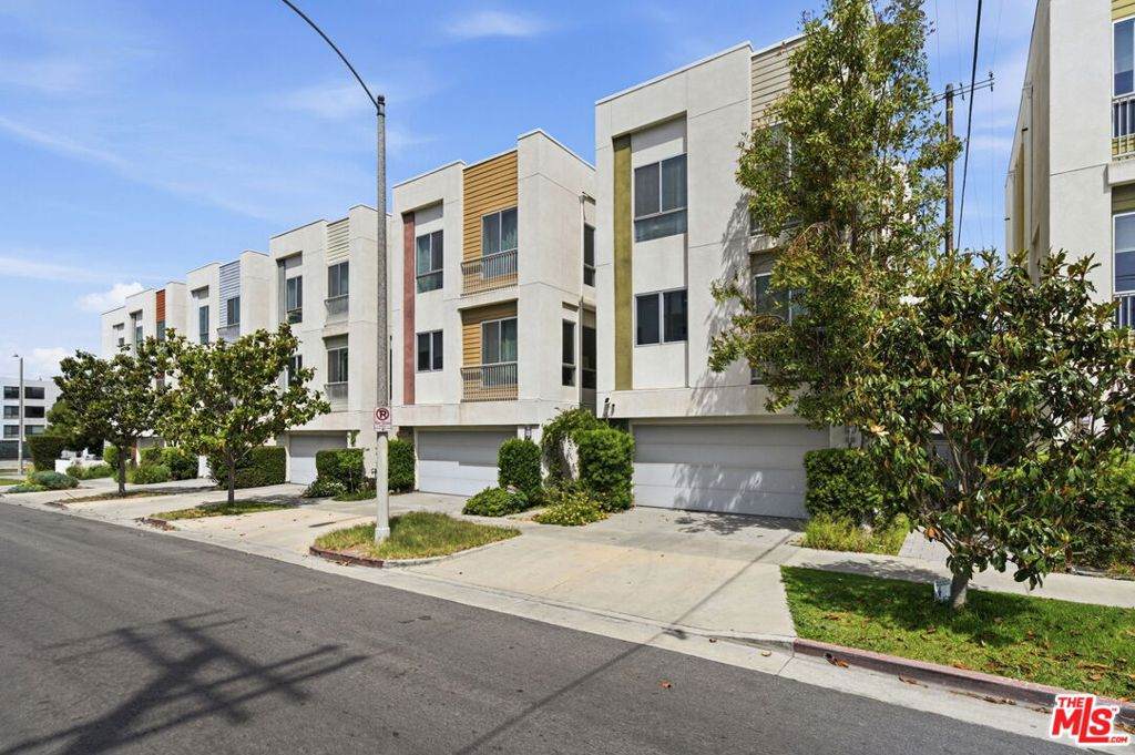 5911 Saturn Street - Photo 1