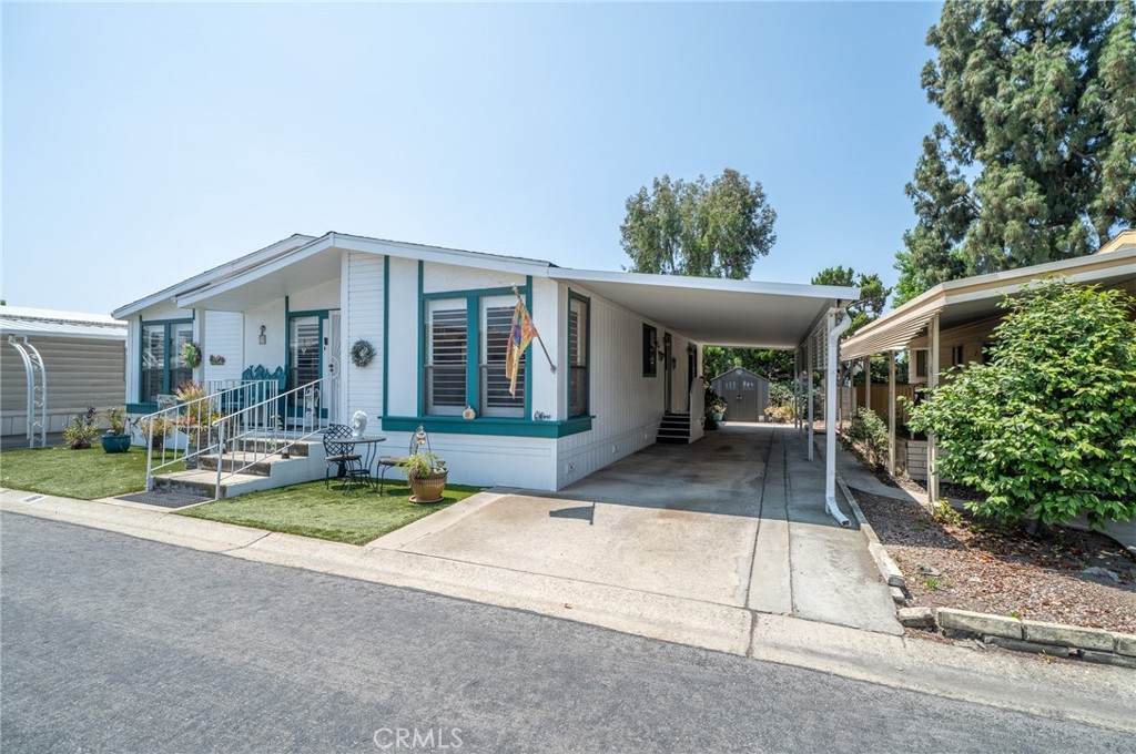 3945 Bradford Street - Photo 1
