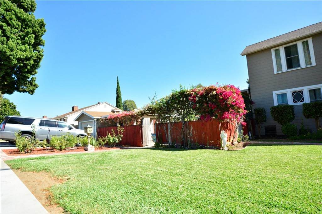 14320 La Cuarta - Photo 1